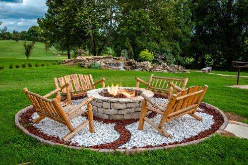 Fairway Inn in Lomar