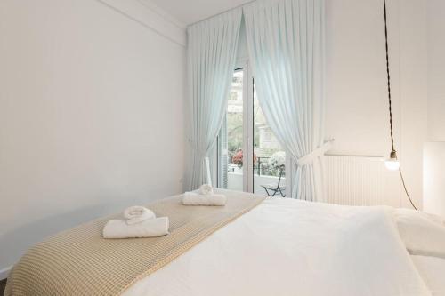 Roman market- upper Aristotelous sq luxury apartment