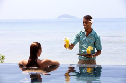 อาหารและเครื่องดื่ม, ทาไดร ไอส์แลนด์ รีสอร์ต - ออล อินคลูซีฟ (Tadrai Island Resort - All Inclusive) in เกาะมานา