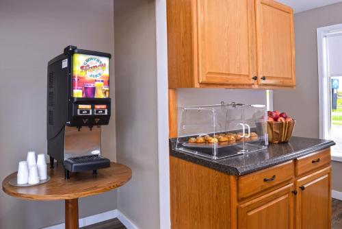 Americas Best Value Inn Plattsburgh