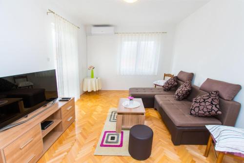 Apartment Stane - image 12