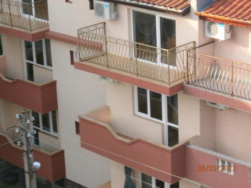 Kupenova Guest House - image 7