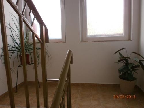 Kupenova Guest House - image 3