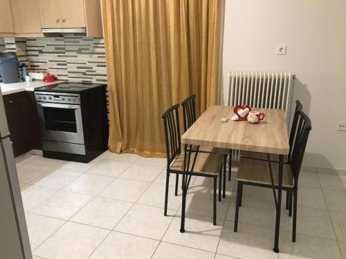 Konyha, *OI.KO HOUSE* City Apartments in Kato Achaia