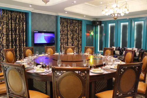 Tuma Lisi Hotel Yili In Yining China Reviews Prices - 