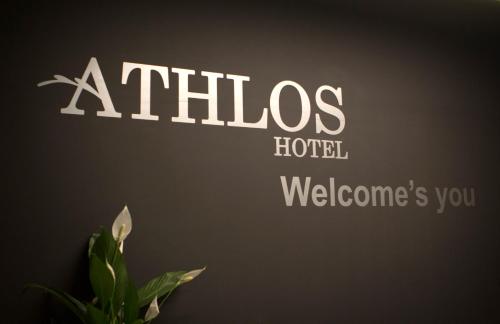 Athlos Hotel - image 2