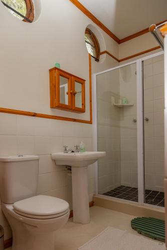 Quadruple Room image 10
