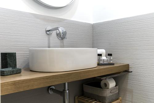 Bellini Suite - image 7