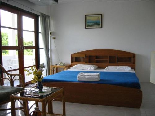 room detail thumbnail 0