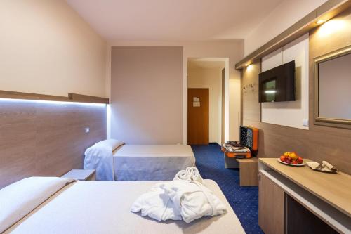 Hotel Aurora Room Type - Triple Room