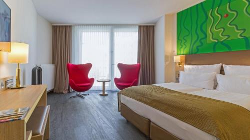 Stay! Hotel Boardinghouse - image 12