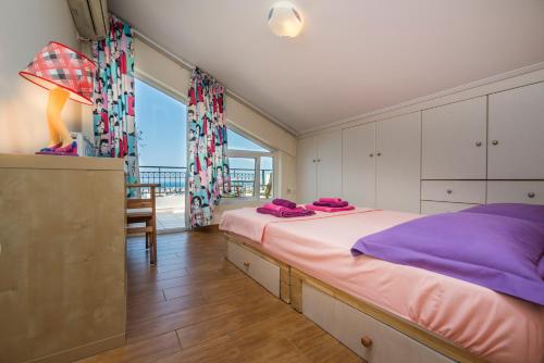  Nik's Room with Astonishing View in Athen