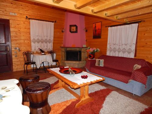  Hospitality in the mountainous Arcadia in Dháras