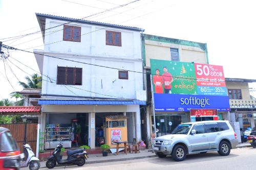 Roshan's Guest House in Hikkaduwa