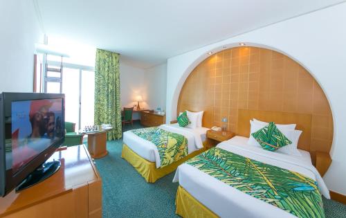 Twin room, superior, pool view