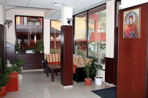 Armira Family Hotel - image 4