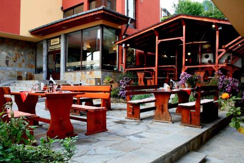 Armira Family Hotel in Ivailovgrada
