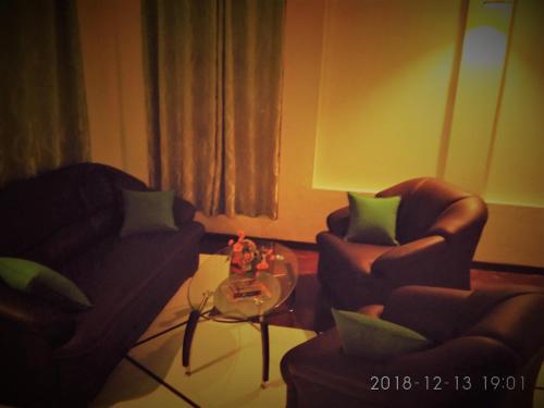 Nilas Holiday Apartments - image 3