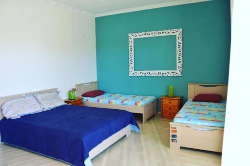  Lecheon Beach Holidays, Unterkunft in Lechaio