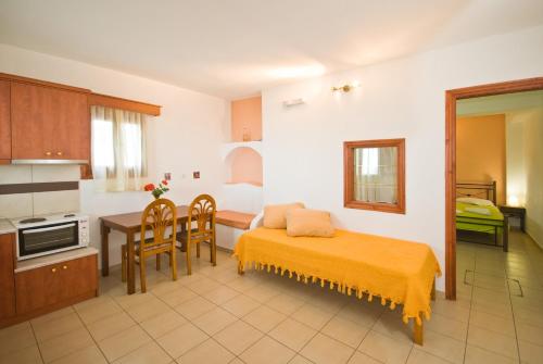 Anessis, Fira (foto 5)