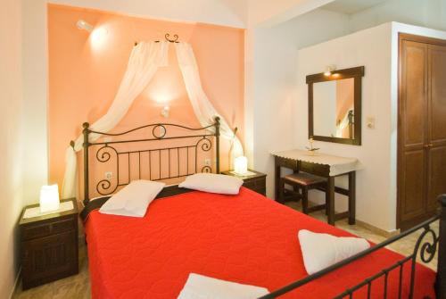 Anessis, Fira (foto 10)