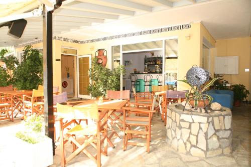 Polyxenis Rooms Polyxenis Rooms