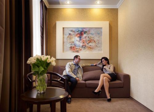 Belle Royalle - image 12