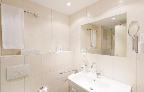 Hotel Olten Swiss Quality - image 14