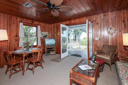 Bamboo Apartments - image 6