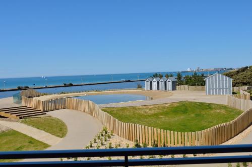 Classic Queen or Twin Room with Sea View