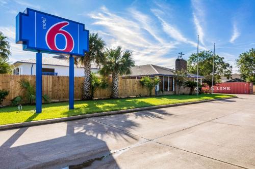 Motel 6-Freeport, TX