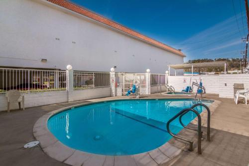 Motel 6 Monterey Park - image 4