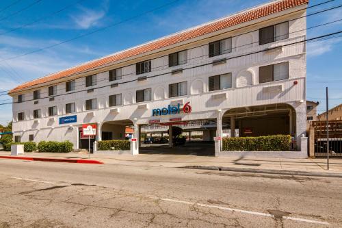 Motel 6 Monterey Park