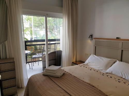 Skol Apartments - image 11