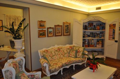 Hotel Garden - image 5