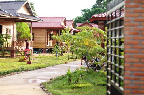 B&B Kampot - The Hidden Oasis Bungalows - Bed and Breakfast Kampot