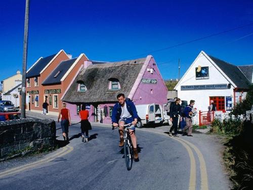 Elfin Cottage - image 14