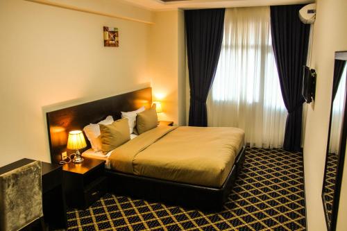 Kristal Hotel, Baku