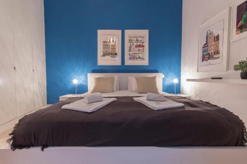 LovelyStay - 3 Bedroom Downtown Wonderwall, Lisbona