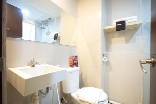 Double Room image 10