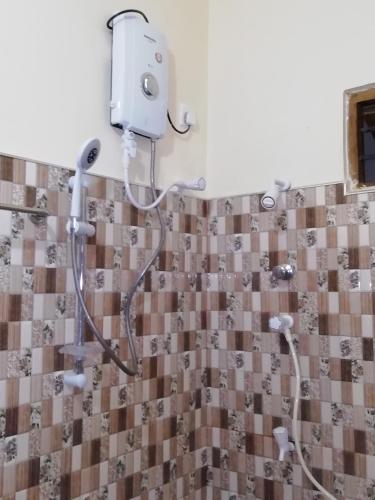 Comfort Triple Room with Shower image 2