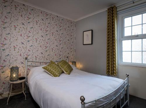 Channel View Guest House - image 13
