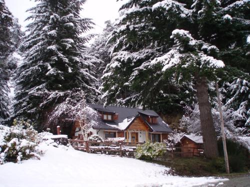 Exterior view, Casa en Llao Llao con vista al lago y campo de golf in Llao Llao