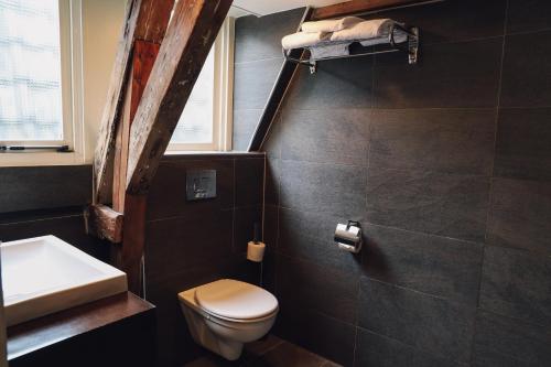 Hotel Corner House - image 2