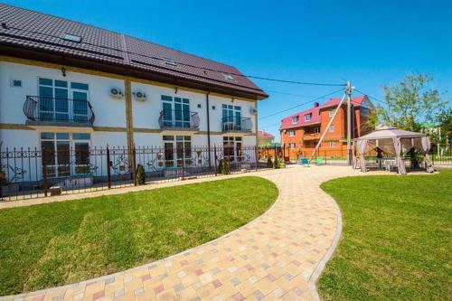 Belaya Zhemchuzhina - main image