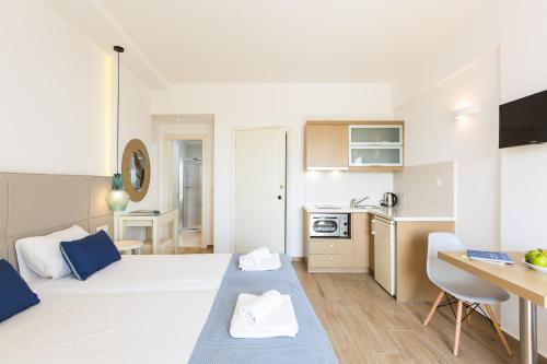 Eltina Hotel - main image