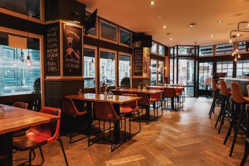 Hotel Corner House - image 7
