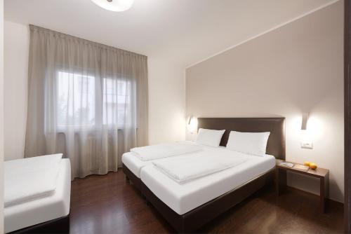 Hotel Asterix - image 10