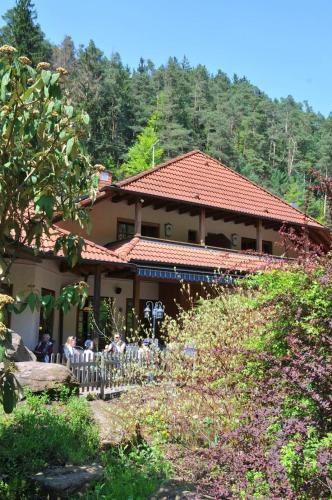 Landgasthof Am Teufelstisch - Hinterweidenthal