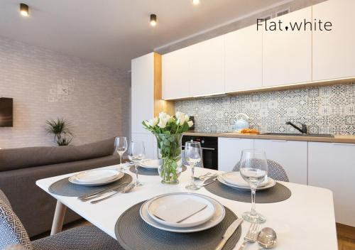 apartamenty flat white zamkowa 4 6